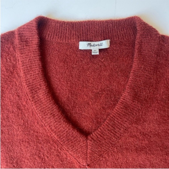Madewell Bartlett V-Neck Pullover Sweater in Coziest Yarn - Picture 7 of 9